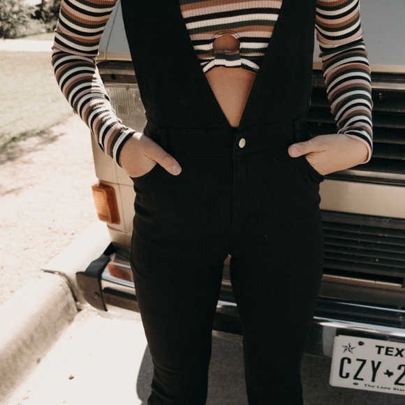 BLACK JUMPSUIT OVERALL - Picture 7 of 8